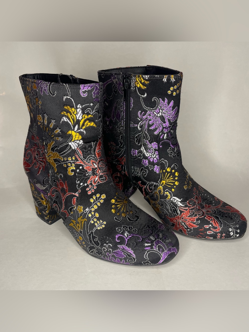 Brash Floral Tapestry Embroidered Ankle Boots Witchy Boho Sz 6.5 Gypsy Festival